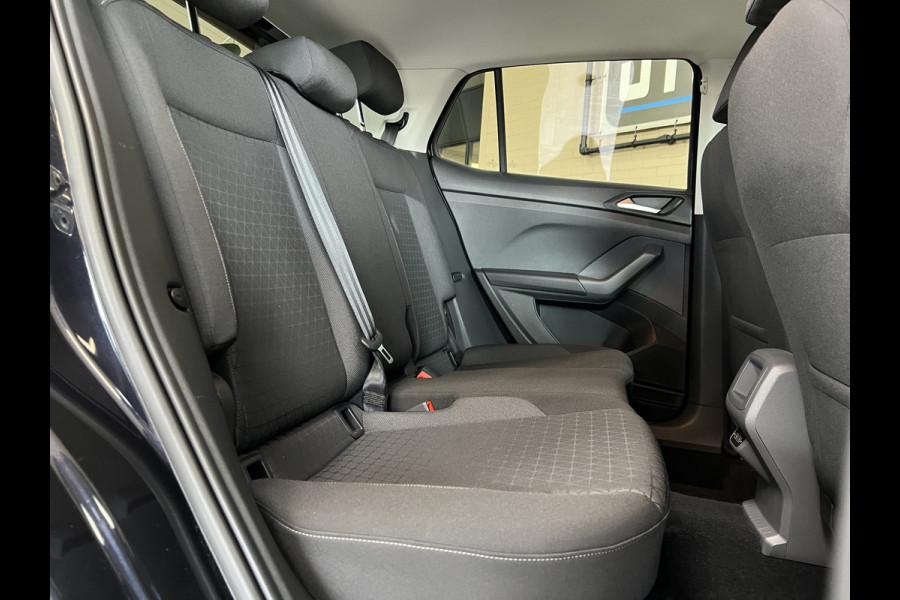 Volkswagen T-Cross 1.0 TSI Styl R-Line | Navi | ACC | Dode hoek| 17' | Carplay | PDC V+A | Stoelverwarming |