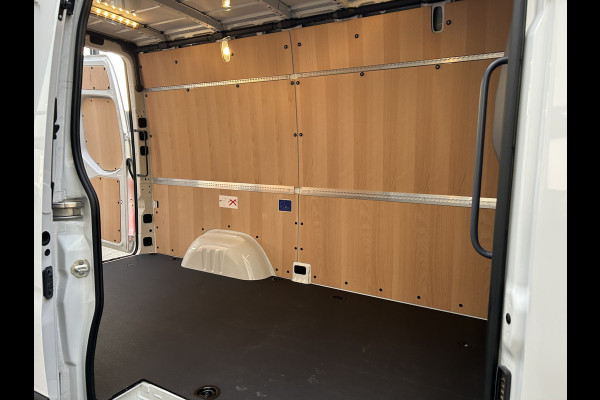 Mercedes-Benz Sprinter 317 CDI L2 H2 Pro LED / MBUX / Navigatie / Camera / Parkeersensoren / Cruise control / Airco / 270 Graden achterdeuren