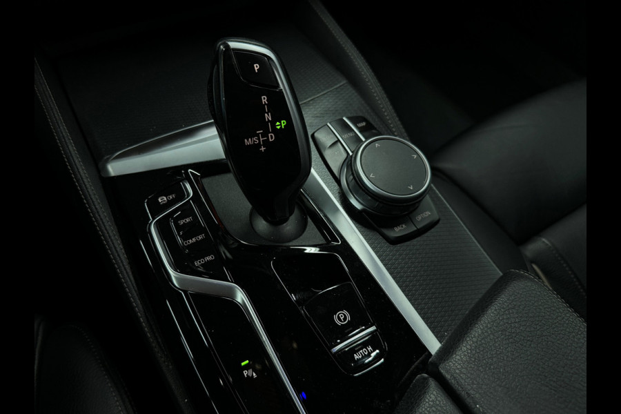 BMW 5 Serie Touring 530i High Ex M Sport Pano|Memory|Laser