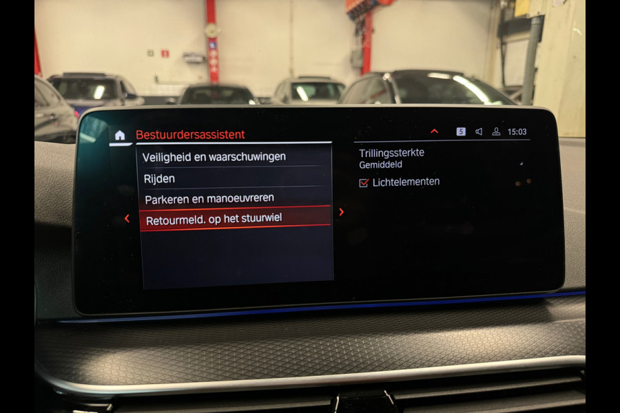 BMW 5 Serie Touring 530i High Ex M Sport Pano|Memory|Laser