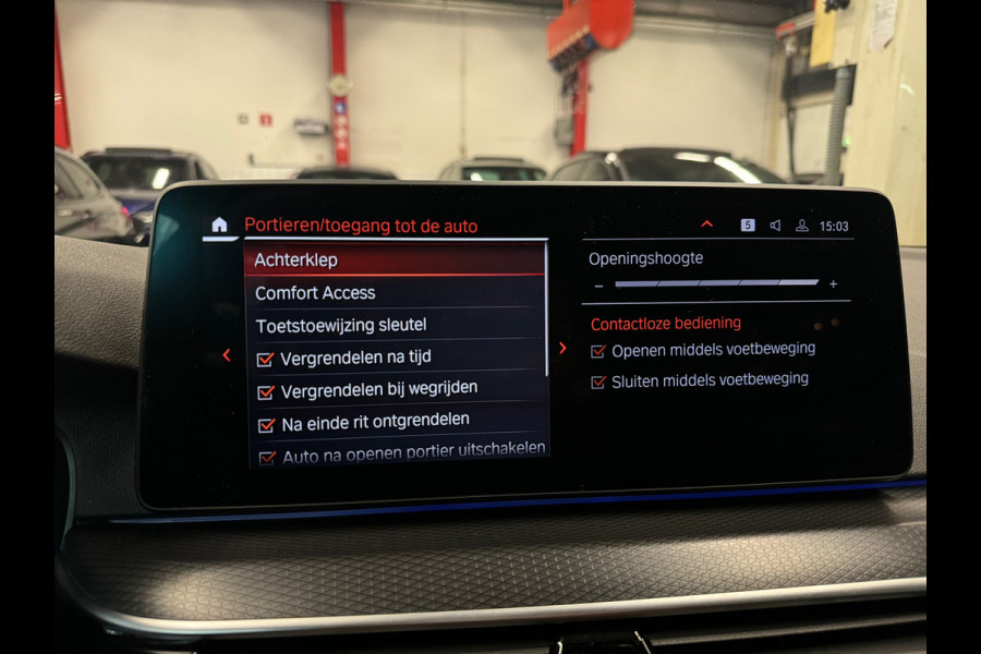 BMW 5 Serie Touring 530i High Ex M Sport Pano|Memory|Laser