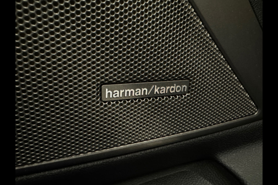 BMW 3 Serie Touring 330i High Executive Pano|HuD|H/K|Memory