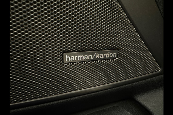 BMW 3 Serie Touring 330i High Executive Pano|HuD|H/K|Memory