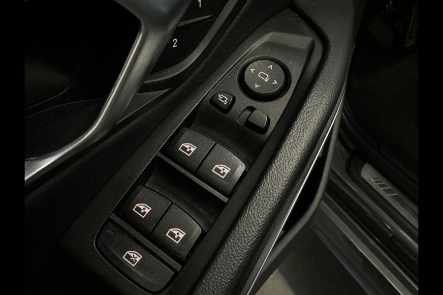 BMW 3 Serie Touring 330i High Executive Pano|HuD|H/K|Memory