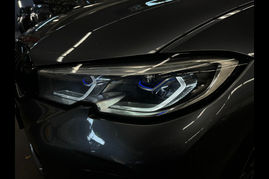 BMW 3 Serie Touring 330i High Executive Pano|HuD|H/K|Memory