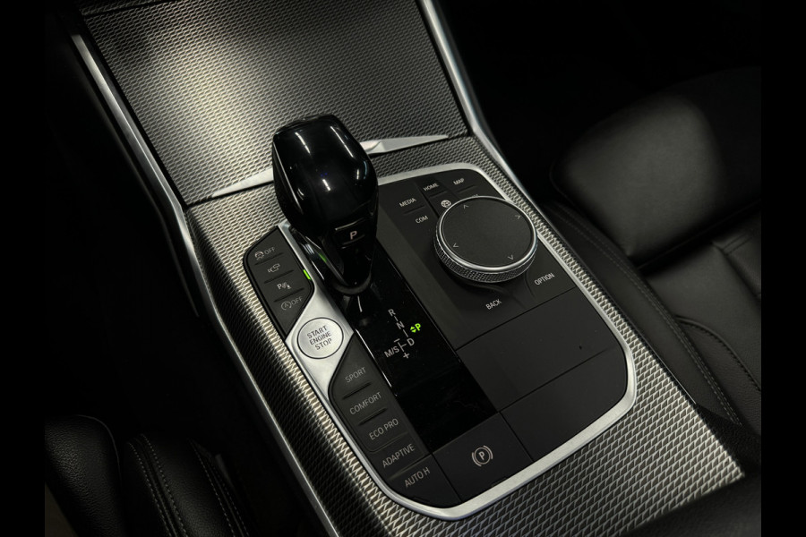 BMW 3 Serie Touring 330i High Executive Pano|HuD|H/K|Memory