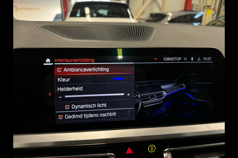 BMW 3 Serie Touring 330i High Executive Pano|HuD|H/K|Memory