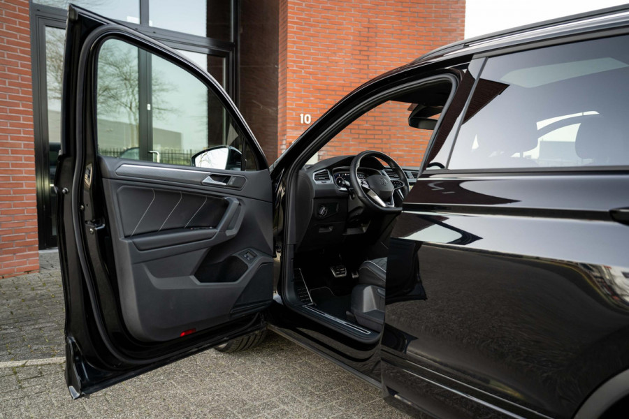 Volkswagen Tiguan 1.4 TSI eHybrid R-Line Blackstyle 360° DCC Pano