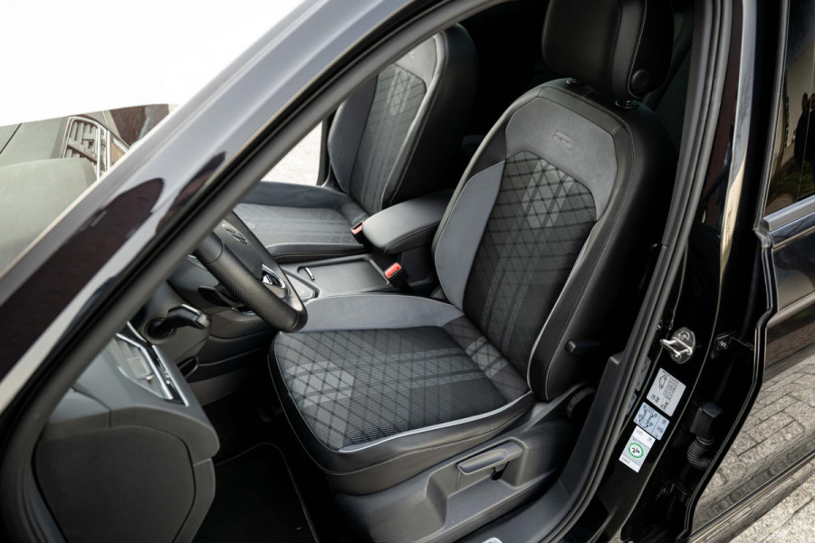 Volkswagen Tiguan 1.4 TSI eHybrid R-Line Blackstyle 360° DCC Pano