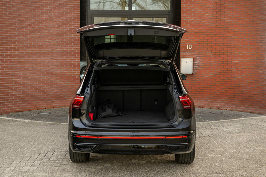 Volkswagen Tiguan 1.4 TSI eHybrid R-Line Blackstyle 360° DCC Pano