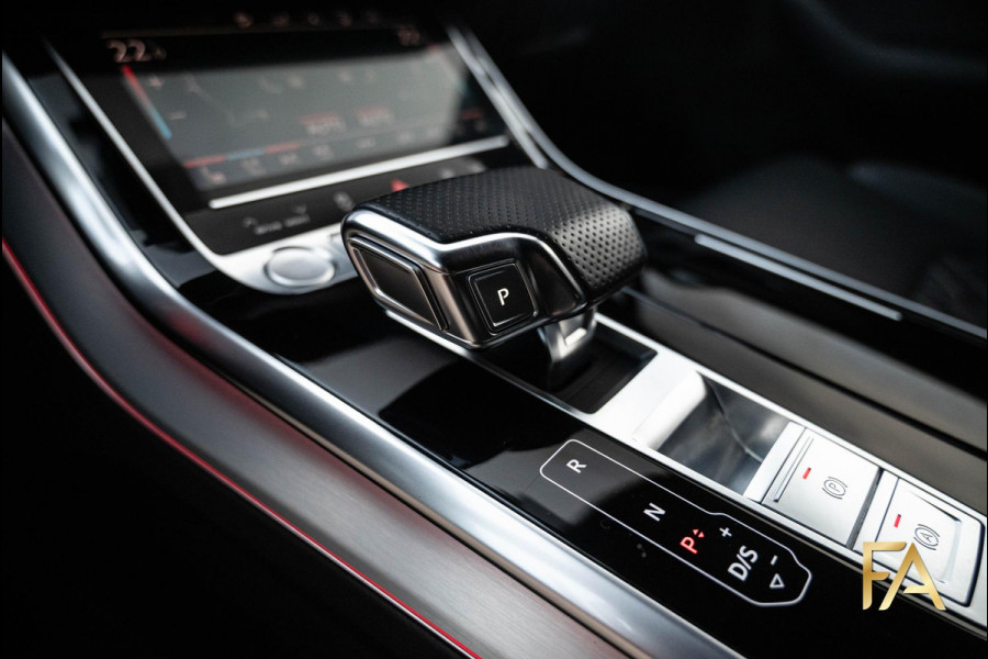 Audi Q7 60 TFSI e quattro Competition Panodak|Carbon|RSSeats|Sfeer