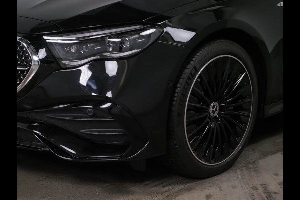 Mercedes-Benz E-Klasse 300 e AMG Plug-In Hybride AMG Line | Night Pakket | Panorama Schif-Kanteldak | MBUX Superscreen | Burmester® | 20 Inch AMG Velgen. Inclusief 24 maanden MB Certified garantie voor Europa.