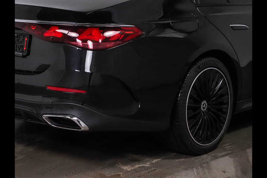 Mercedes-Benz E-Klasse 300 e AMG Plug-In Hybride AMG Line | Night Pakket | Panorama Schif-Kanteldak | MBUX Superscreen | Burmester® | 20 Inch AMG Velgen. Inclusief 24 maanden MB Certified garantie voor Europa.