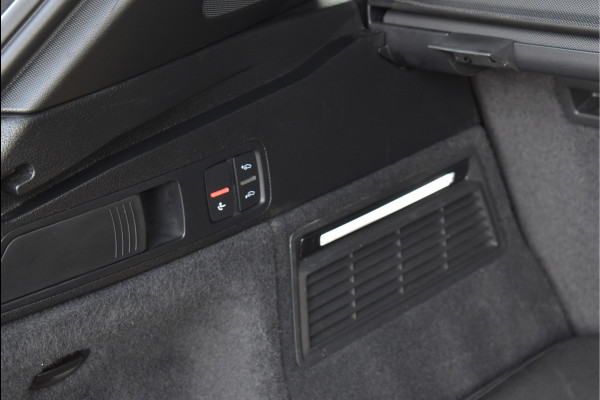 Audi Q5 50 TFSI e S-Line 299 Pk RS-Stoel Luchtvering Matrix Oled ACC Keyless Trekhaak 20 Inch