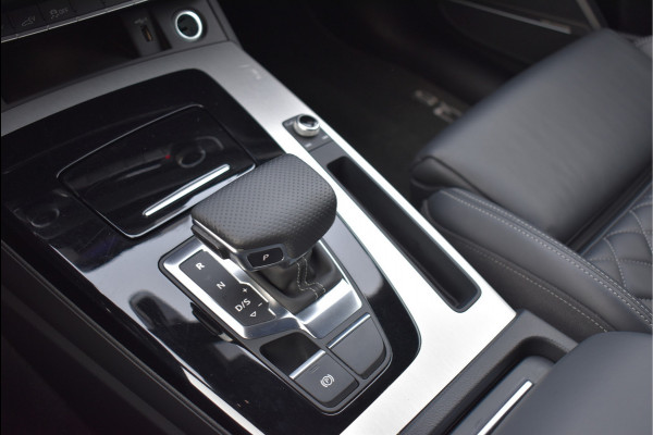 Audi Q5 50 TFSI e S-Line 299 Pk RS-Stoel Luchtvering Matrix Oled ACC Keyless Trekhaak 20 Inch