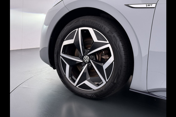 Volkswagen ID.3 First Plus 62kWh Navi-Pro Adap.Cruise Camera Matrix led 19" Ecc Apple Carplay Android Auto SOH 86% Stoel+Stuurverwarming Lmv Privacy Glas Keyless Rijstrooksensor 1e Eigenaar Origineel Nederlandse Auto