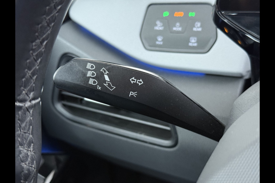 Volkswagen ID.3 First Plus 62kWh Navi-Pro Adap.Cruise Camera Matrix led 19" Ecc Apple Carplay Android Auto SOH 86% Stoel+Stuurverwarming Lmv Privacy Glas Keyless Rijstrooksensor 1e Eigenaar Origineel Nederlandse Auto