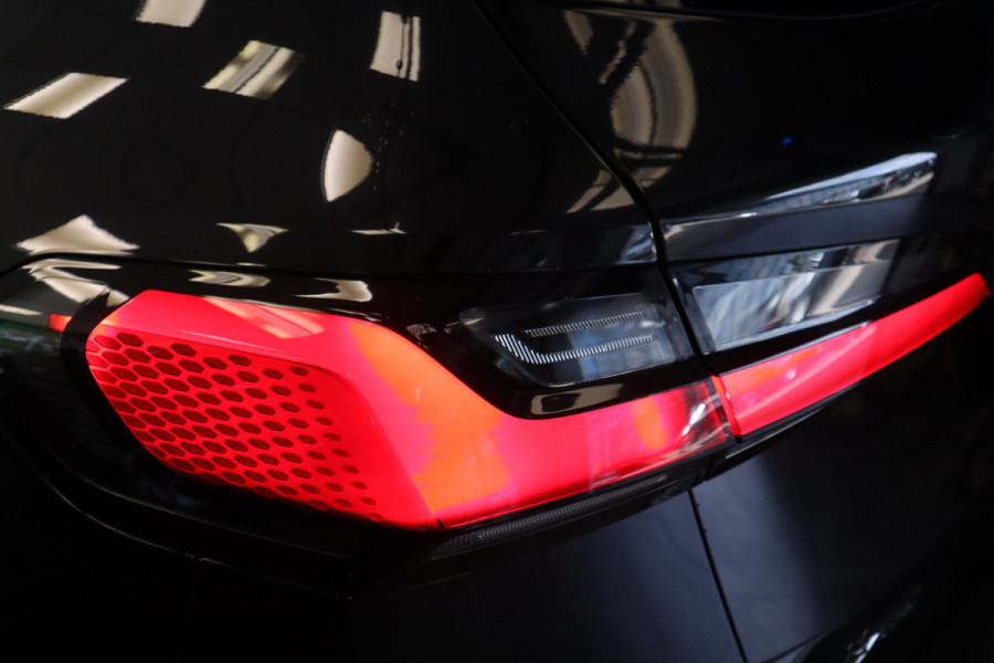 BMW 2 Serie Active Tourer M-Sport 225e xDrive HUD Keyless Go/Start 360 camera LED 24 maanden garantie mogelijk (*vraag naar de voorwaarden)