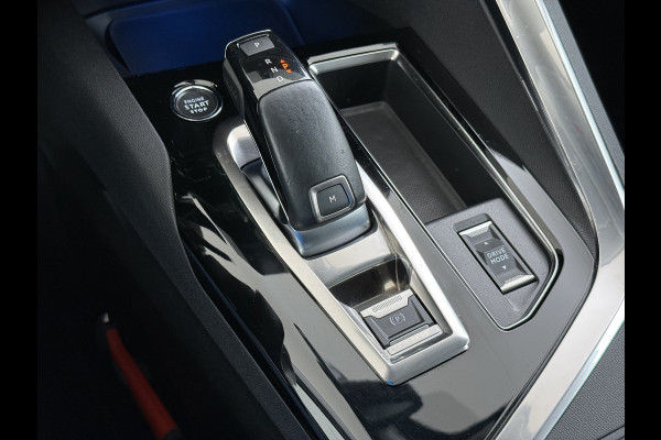 Peugeot 5008 1.2T 131PK Automaat 7-Persoons Navi Ecc 360°Camera Apple Carplay Android Auto Cruise Control Active Pack Business LMV Pdc Bluetooth Isofix Led Verkeersbord detectie Licht-Regensensor Origineel Nederlandse Auto