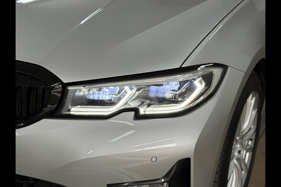 BMW 3 Serie Touring 320e Sportline | Pano | Leder | Laser | Shadow Line | Trekhaak elektr. | 18 inch | Stoelverwarming