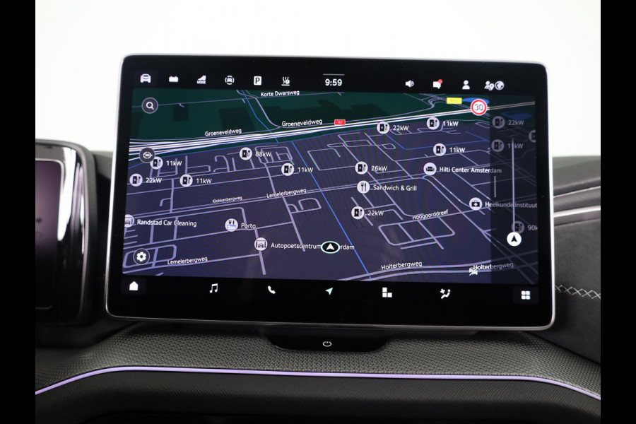 Škoda Kodiaq 1.5 TSI PHEV Sportline Business 204 pk Automaat (DSG) | Verlengde garantie | Navigatie | Panoramadak | Trekhaak (wegklapbaar) | Parkeersensoren | Achteruitrijcamera | Stoelverwarming v/a |