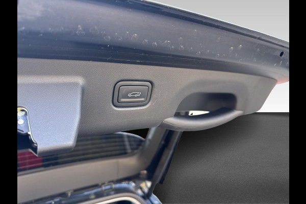 Hyundai KONA ELECTRIC Premium 65.4 kWh Bose audio | Elektrische stoelen / Memory functie | 360 camera | Head-up display