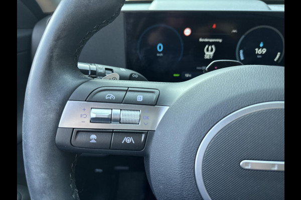 Hyundai KONA ELECTRIC Premium 65.4 kWh Bose audio | Elektrische stoelen / Memory functie | 360 camera | Head-up display