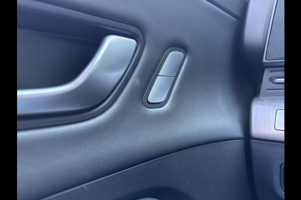 Hyundai KONA ELECTRIC Premium 65.4 kWh Bose audio | Elektrische stoelen / Memory functie | 360 camera | Head-up display