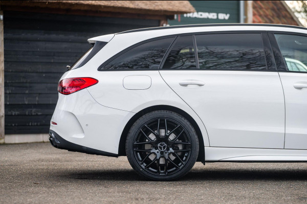 Mercedes-Benz C-Klasse Estate 300 e Luxury Line i phev I Leder I Carplay I Digital Light I AMG I Dealeronderhouden I