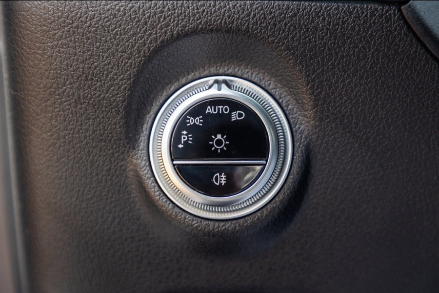 Mercedes-Benz C-Klasse Estate 300 e Luxury Line i phev I Leder I Carplay I Digital Light I AMG I Dealeronderhouden I