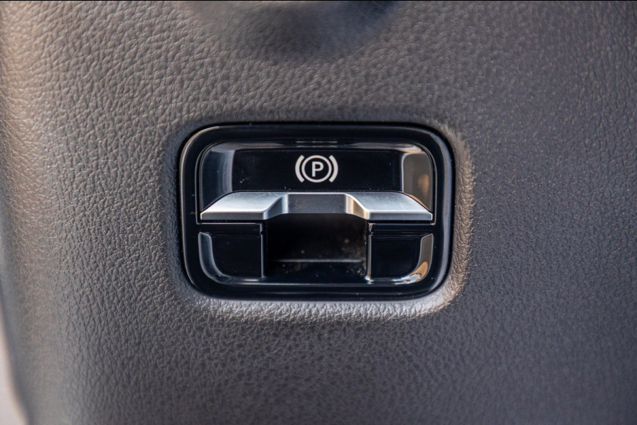 Mercedes-Benz C-Klasse Estate 300 e Luxury Line i phev I Leder I Carplay I Digital Light I AMG I Dealeronderhouden I