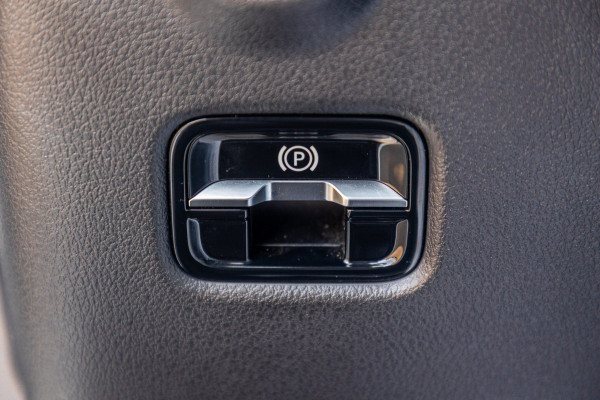 Mercedes-Benz C-Klasse Estate 300 e Luxury Line i phev I Leder I Carplay I Digital Light I AMG I Dealeronderhouden I