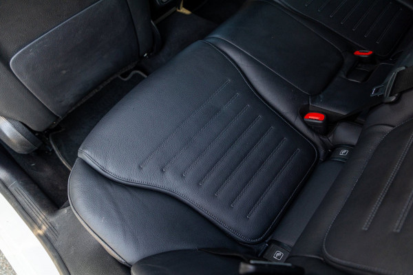 Mercedes-Benz C-Klasse Estate 300 e Luxury Line i phev I Leder I Carplay I Digital Light I AMG I Dealeronderhouden I