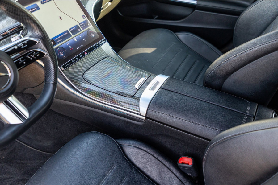 Mercedes-Benz C-Klasse Estate 300 e Luxury Line i phev I Leder I Carplay I Digital Light I AMG I Dealeronderhouden I