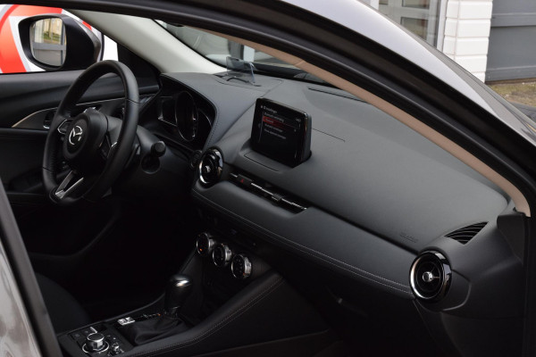 Mazda CX-3 2.0 Luxury|Carplay|HUD|Cam.|Trekhaak