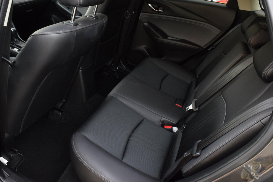 Mazda CX-3 2.0 Luxury|Carplay|HUD|Cam.|Trekhaak