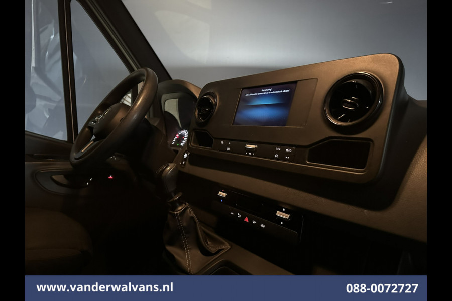 Mercedes-Benz Sprinter 214 CDI 143pk L2H2 Euro6 Airco | Camera | Apple Carplay | Cruisecontrol | Trekhaak Android Auto, Stoelverwarming, Parkeersensoren, Bijrijdersbank