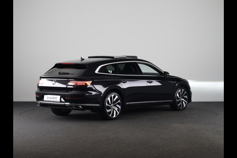Volkswagen Arteon 1.4 TSI eHybrid R-Line Business 218 pk Automaat (DSG) | Navigatie | Panoramadak | Trekhaak (wegklapbaar) | Parkeersensoren (Park assist) | Rondomzicht camera | Lederen bekleding | Stoelverwarming v/a | R-Line |
