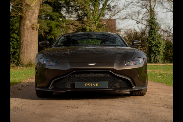Aston Martin Vantage 4.0 V8 | Carbon pack ext + int | Véél alcantara | Kopi Bronze