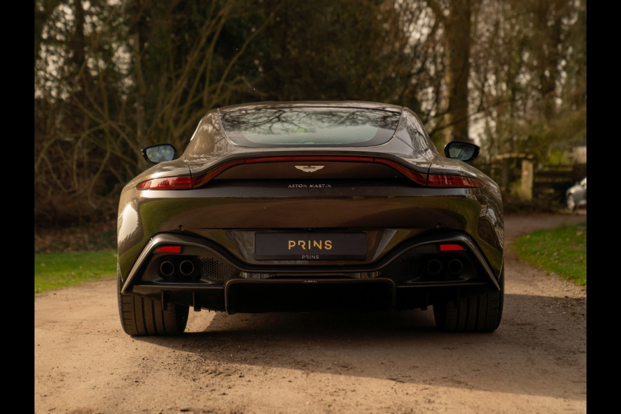 Aston Martin Vantage 4.0 V8 | Carbon pack ext + int | Véél alcantara | Kopi Bronze