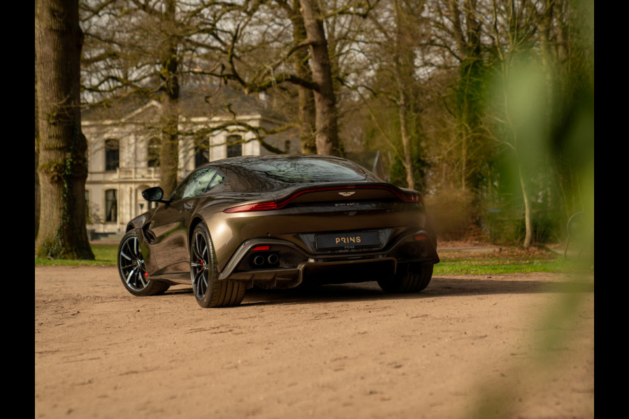Aston Martin Vantage 4.0 V8 | Carbon pack ext + int | Véél alcantara | Kopi Bronze