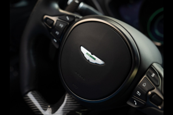 Aston Martin Vantage 4.0 V8 | Carbon pack ext + int | Véél alcantara | Kopi Bronze