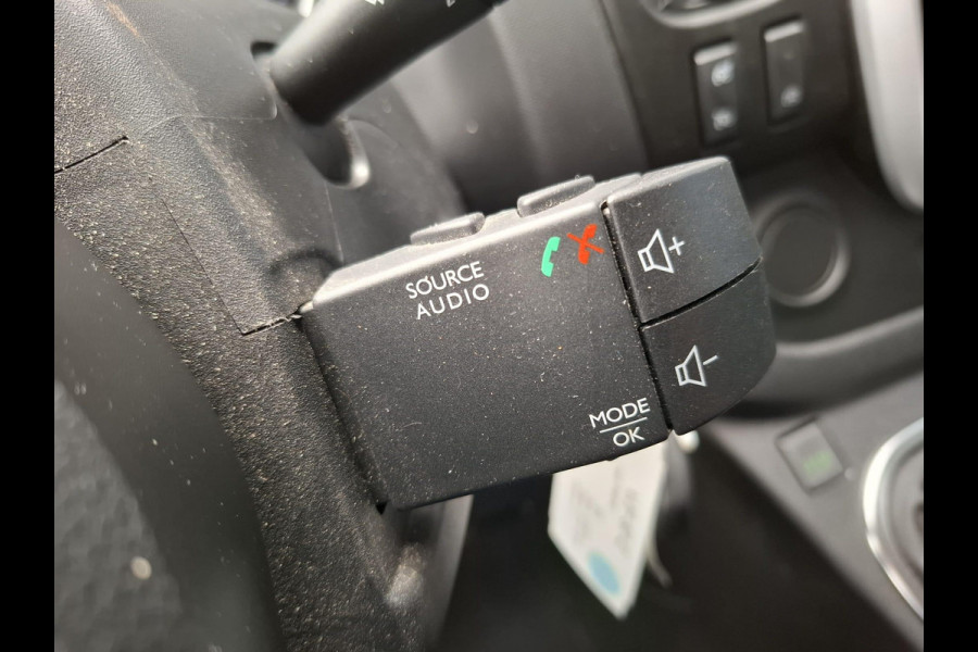 Renault Trafic 2.0 dCi 145 T27 L1H1 Comfort AUTOMAAT / IMPERIAL / NAVI / KASTEN INRICHTING / TREKHAAK