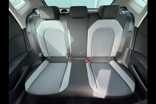 Seat Ibiza 1.0 TSI Style * Navigatie * Camera * Climate Control * Cruise * Licht metaal *