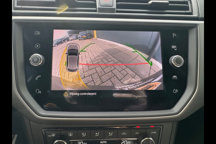 Seat Ibiza 1.0 TSI Style * Navigatie * Camera * Climate Control * Cruise * Licht metaal *