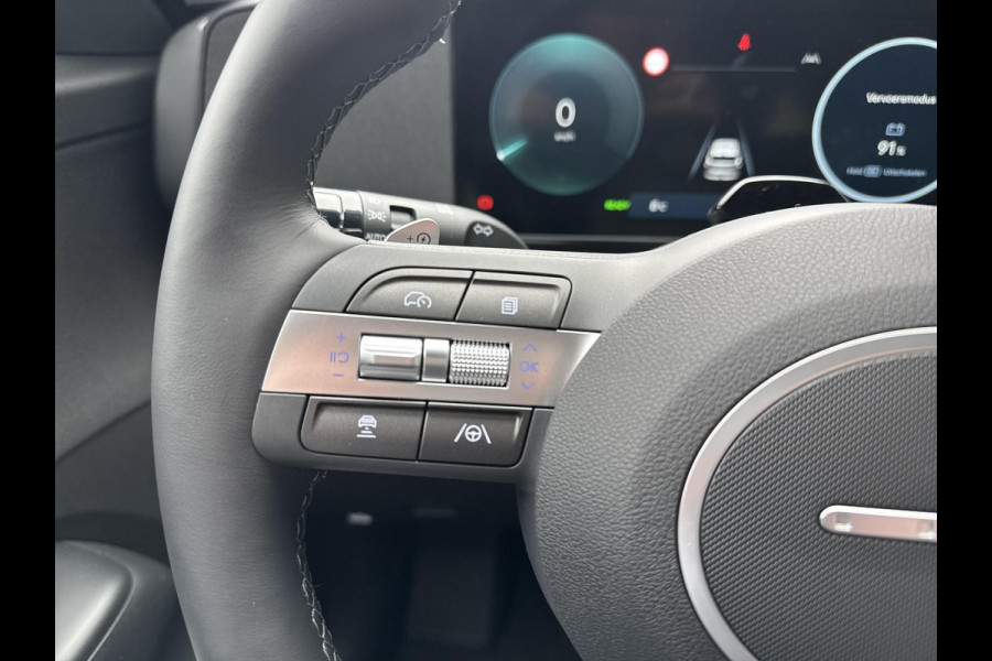 Hyundai KONA ELECTRIC Long Range Pure Edition 64.8 kWh Stoel / stuur verwarming | Adaptive cruise-control | Achteruitcamera / parkeersensoren rondom