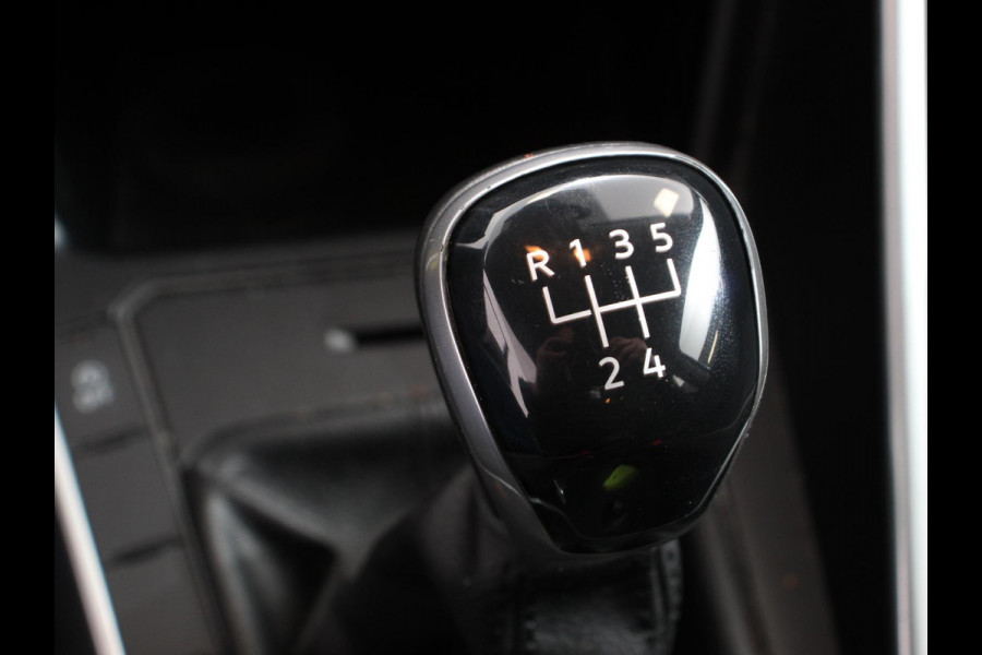 Volkswagen Polo 1.0 TSI Life | Navigatie | Digitale Cockpit | Airco | Parkeer sensoren V+A | LED | Lichtmetalen Velgen | Bluetooth | Limitter
