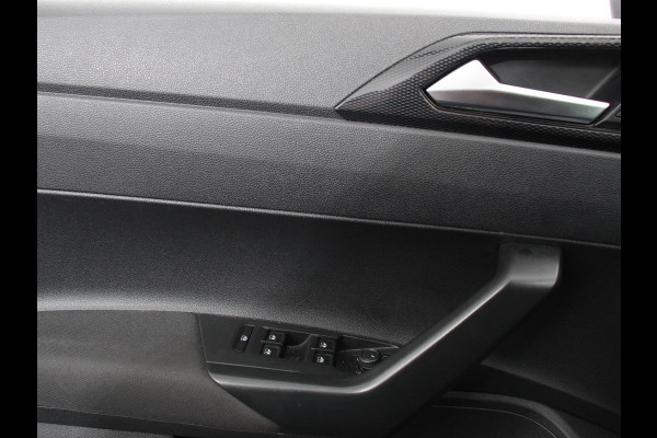 Volkswagen Polo 1.0 TSI Life | Navigatie | Digitale Cockpit | Airco | Parkeer sensoren V+A | LED | Lichtmetalen Velgen | Bluetooth | Limitter