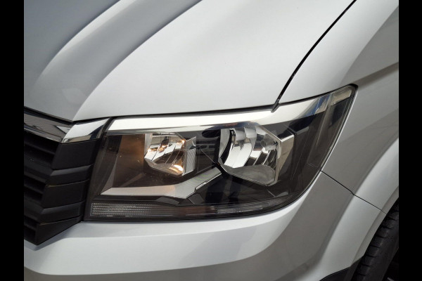 Volkswagen Crafter 35 2.0 TDI L3H3 Comfortline AIRCO / CRUISE CONTROLE / TREKHAAK / 3 ZITS / NAVI / CARPLAY
