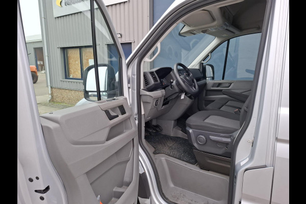 Volkswagen Crafter 35 2.0 TDI L3H3 Comfortline AIRCO / CRUISE CONTROLE / TREKHAAK / 3 ZITS / NAVI / CARPLAY